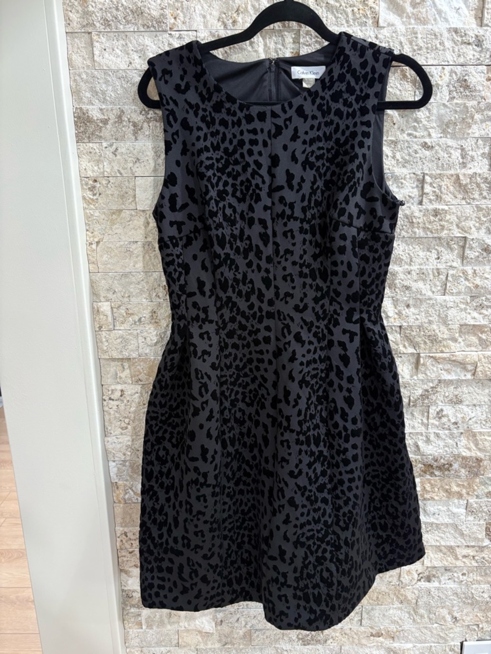 Calvin Klein Black Animal Print Sleeveless Dress size 6
